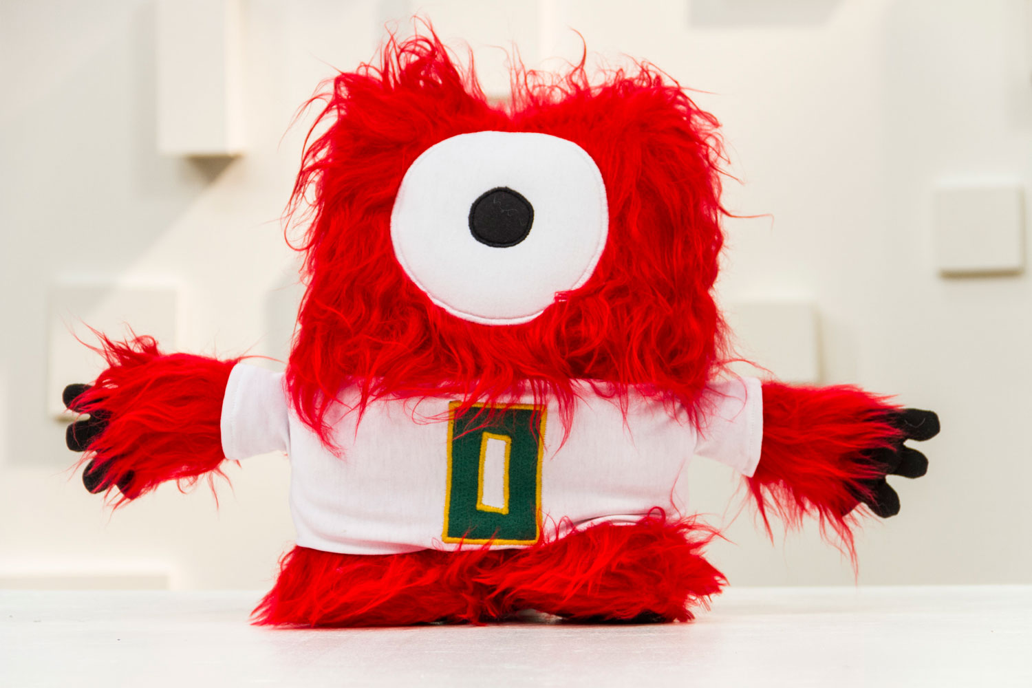 O objetivo de Faso era que cada pessoa tivesse uma reação ao olhar para o Zero, esse boneco de pano fofo