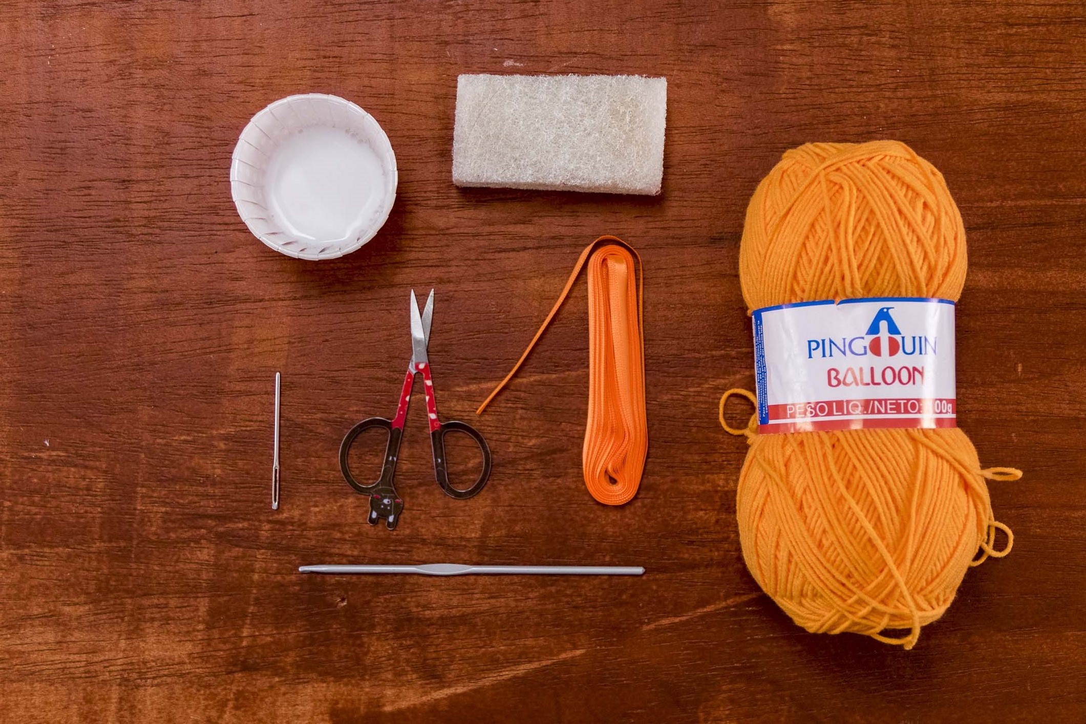 Materiais necessários para você fazer a sua máscara de crochê